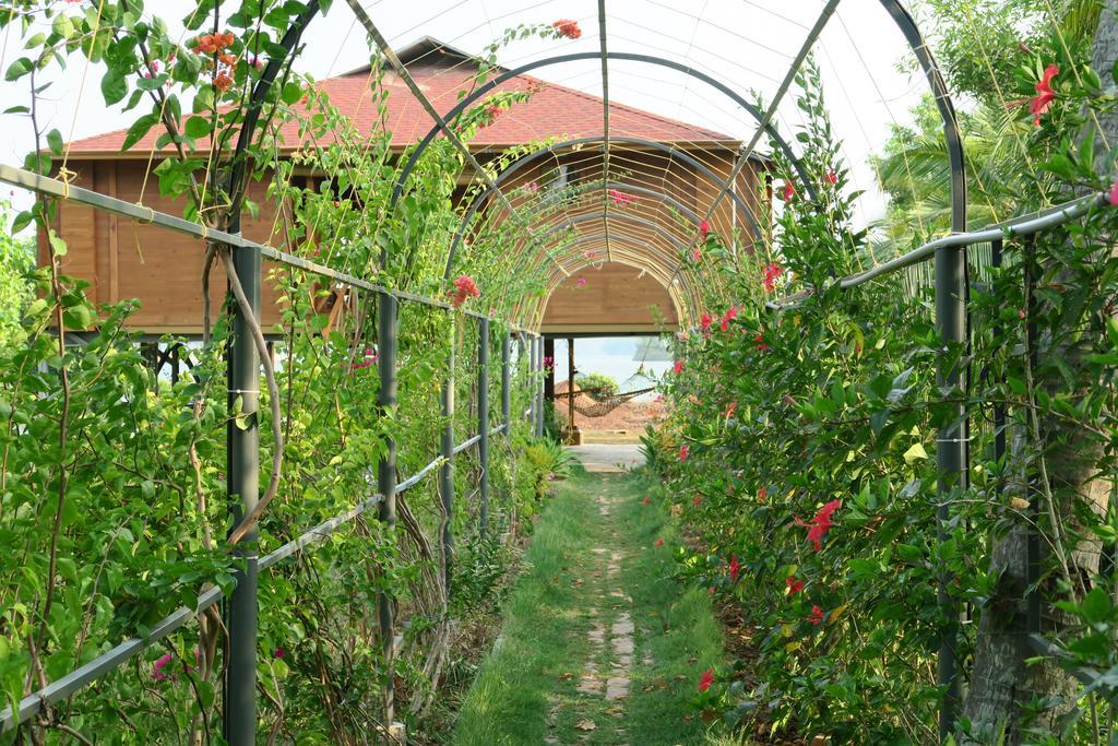 Farm stay Vinis Farm - A Private Island -privacy Redefined !!! Mundrothuruth