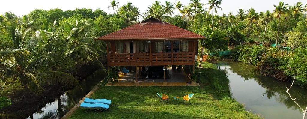 Farm stay Vinis Farm - A Private Island -privacy Redefined !!! *